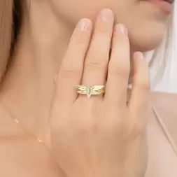 Кольцо «Стрекоза» из лимонного золота с бриллиантами